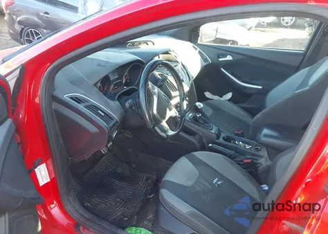 2014 Ford Focus St z USA, uszkodzony, nr VIN 1FADP3L99EL201318